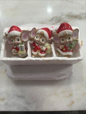 Set of 3 Homco Santa Mouse Christmas Figurines - Red & White